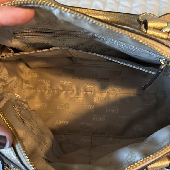 Gold MK purse - Picture 5 of 5
